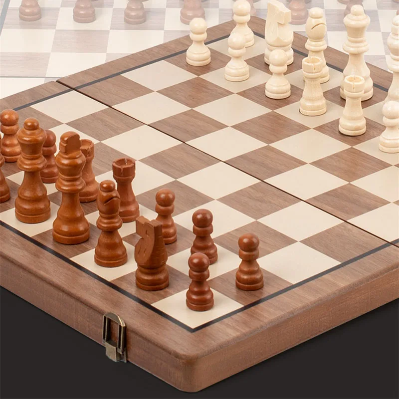 

Luxury 4 Queens Wooden Chess Game, 39x39cm Wooden Chessboard, 34 Chess Pieces and 24 Checkers, 2 in 1 Chess Set, Table Game