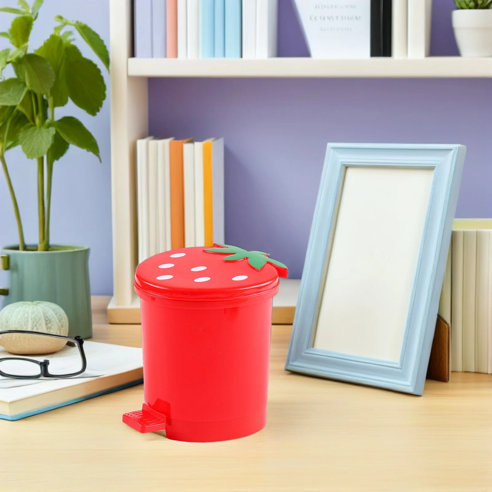 

Desktop Trash Can Small Garbage Can With Lid Pp Material Waste Paper Container For Kitchen Dormitory Car Strawberry Shaped