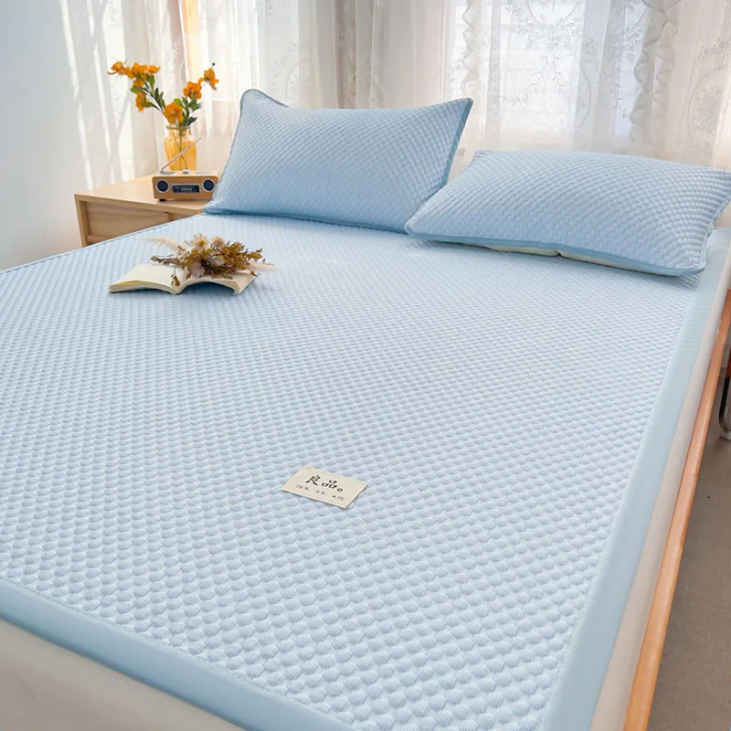 Soft Ice Bean Cooling Summer Sleeping Mat Solid Skin-Friendly Bed Cushion for Single Size Machine Washable Breathable Bedsheets