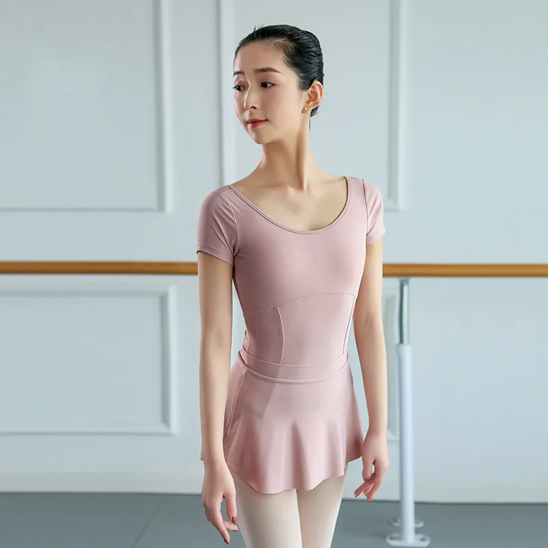 2024 nuovo vestito da ginnastica a maniche corte vestito da Ballerina per adulti ragazze body per balletto per ragazze donne abbigliamento da ballo CN (origine)