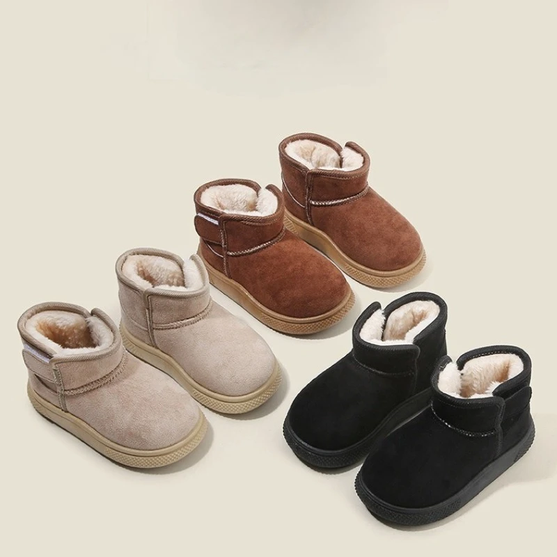 

Детские зимние ботинки2025Зимние новые стильные детские бархатные туфли на плоской подошве, модные противоскользящие теплые универсальные ботинки для девочек, мужские и женские осенние ботинки