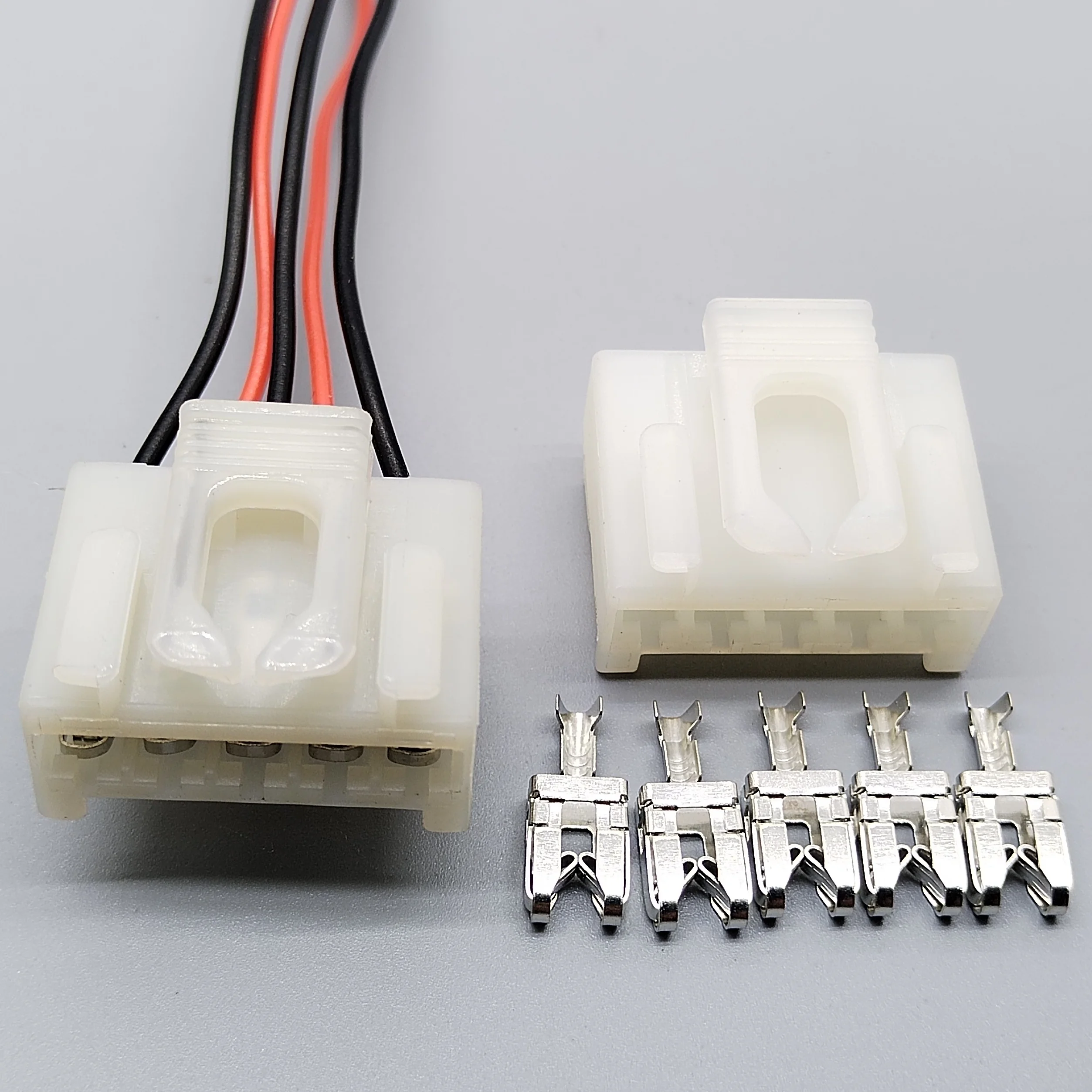 94509-5520 5Pin White Pigtail Socket for Universal Vehicles Aging Interior Cabin Wire Harness Renewal car connector