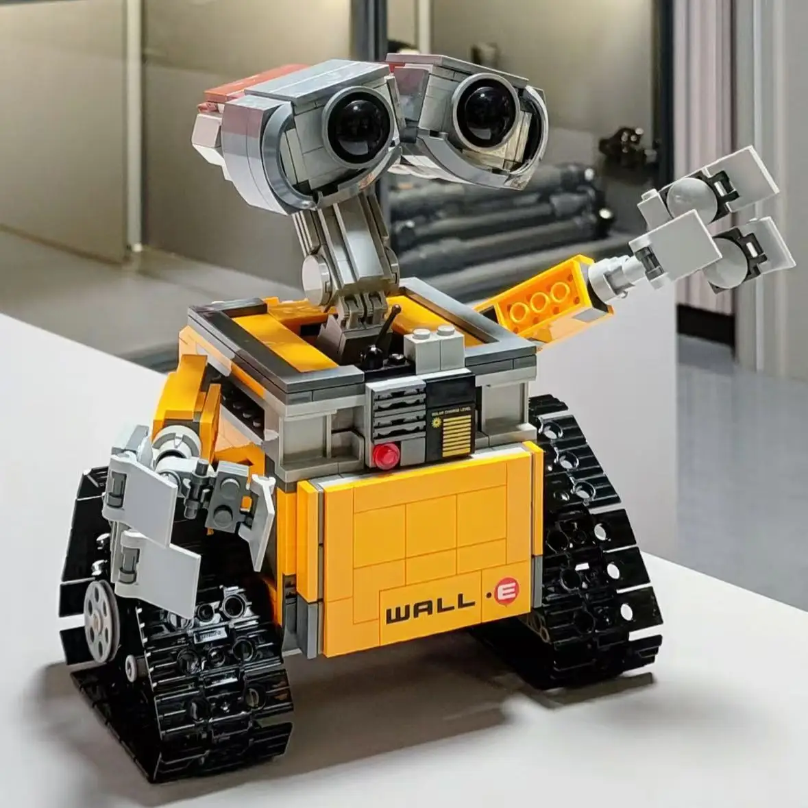 MINISO MOC 21303 نموذج اللبنات Wall-E ألعاب تعليمية 687 قطع الأولاد عيد الميلاد هدية عيد ميلاد مجموعات الجذعية الإبداعية
