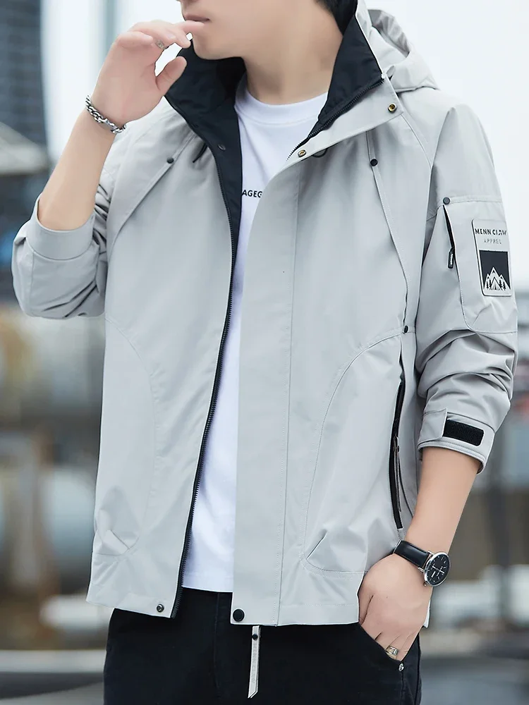 

Outdoor Assault Jacket for Men in Spring and Autumn 2025, New Windproof and Waterproof Jacket, Loose Workwear and Casual Jacket