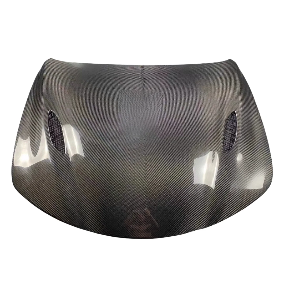 

For the Alfa Romeo Giulia Quadrifoglio Dry Carbon Fiber Hood