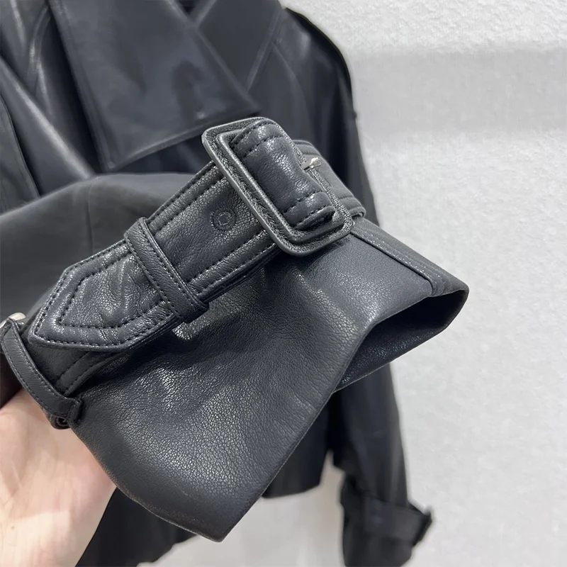 Cappotto in pelle da donna doppiopetto moderno retrò lussuoso di alta qualità con colletto ampio Giacca elegante e aderente 25102250