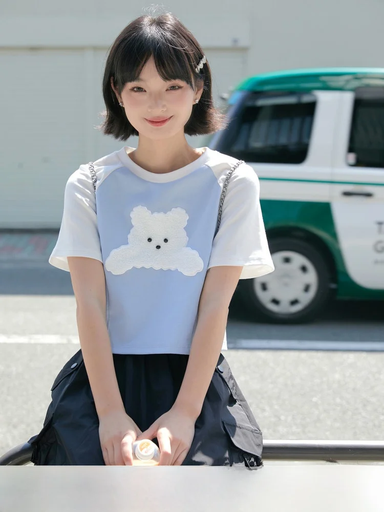 

Сине-белая футболка с пэчворком и мишкой, короткий рукав, женская летняя, для девушек, цветная, короткий топ, хлопковая, вязаная, с круглым вырезом