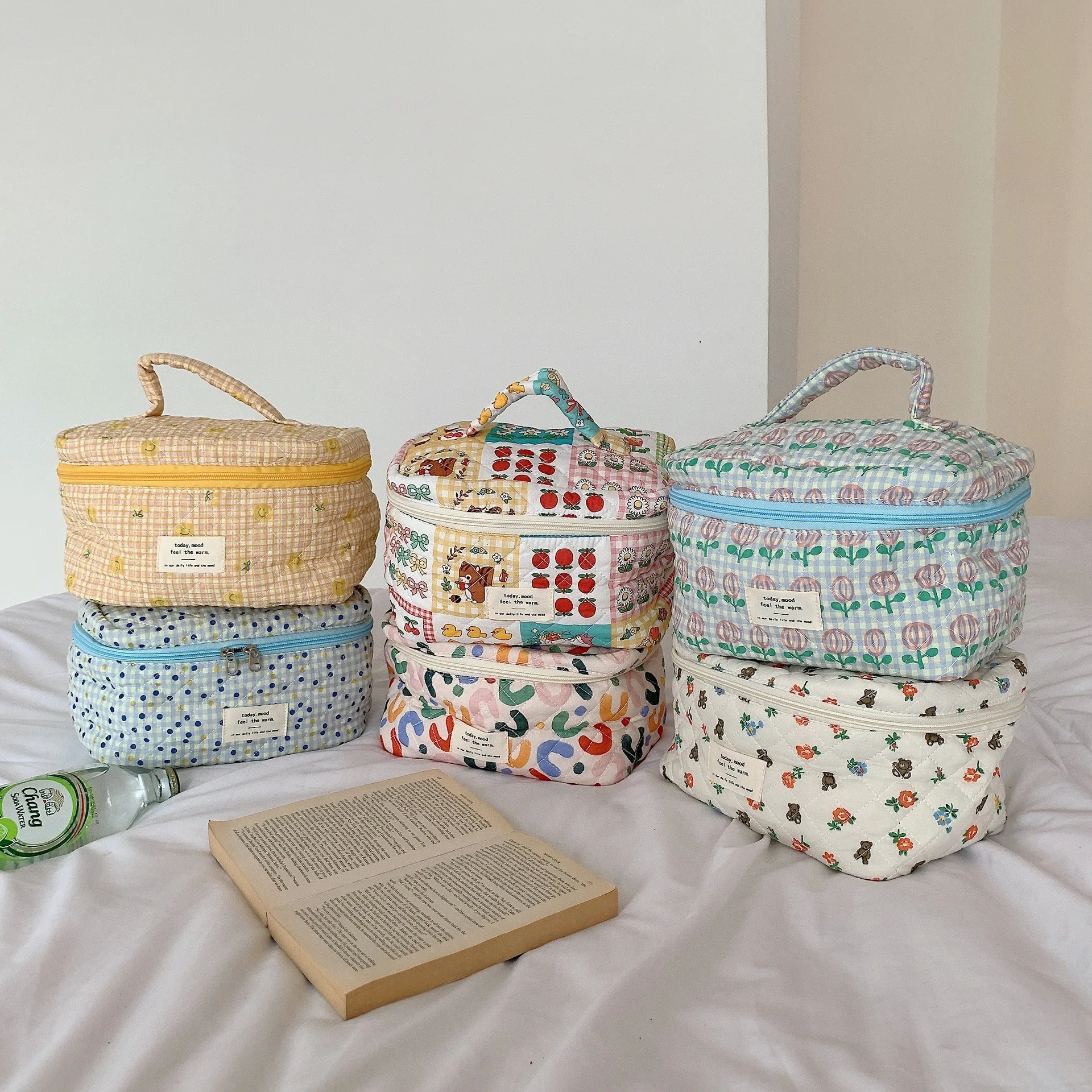 Fresh Cute Makeup Countryside Style Cotton Cloth Large Capacity Portable Household Storage,Wash And Tidy Bag Makeup Organizers