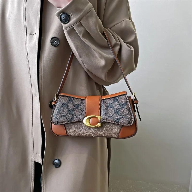 

​​Luxury Midsize Female Bag Handbag Spacious Yet Sleek Contoured Silhouette For Discreet Volume​​
