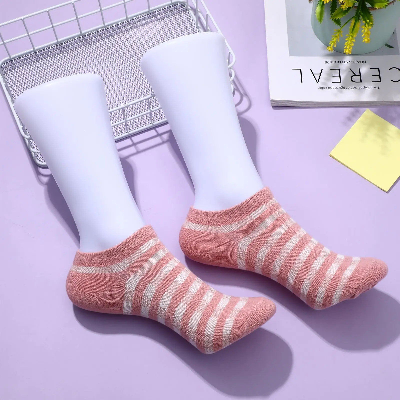 2pcs NEW Foot Sock Mannequin Foot Mold Women'S Socks Photo Display Short Leg Mold Props Woman Sock Display Mannequin Feet Model