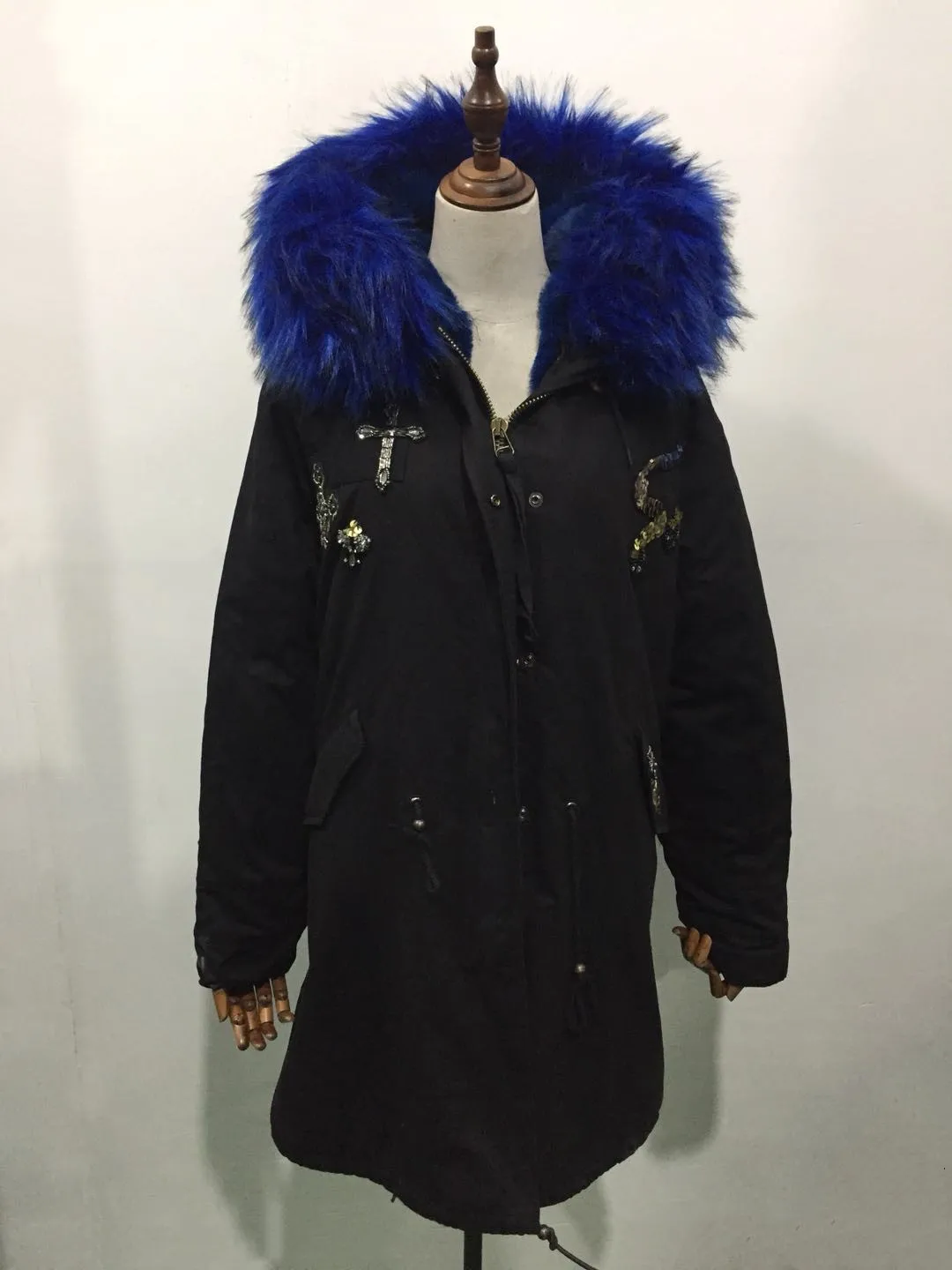 Popular Black Cotton Long Parka With All Blue Faux Fur Winter Women And Men Overcoat Shining Beaded Outwear