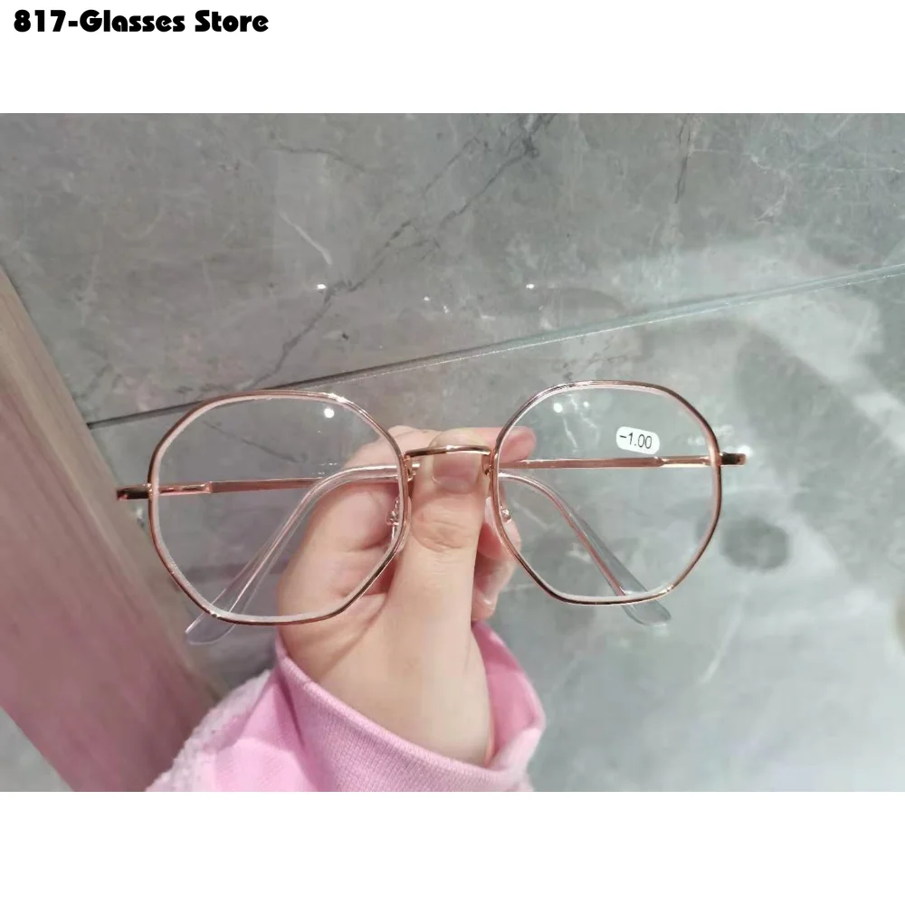 2023 Ultra-Light  Myopia Glasses for Women and Men Alloy Frame Fashion Female Eyewear -1.0 To -6.0