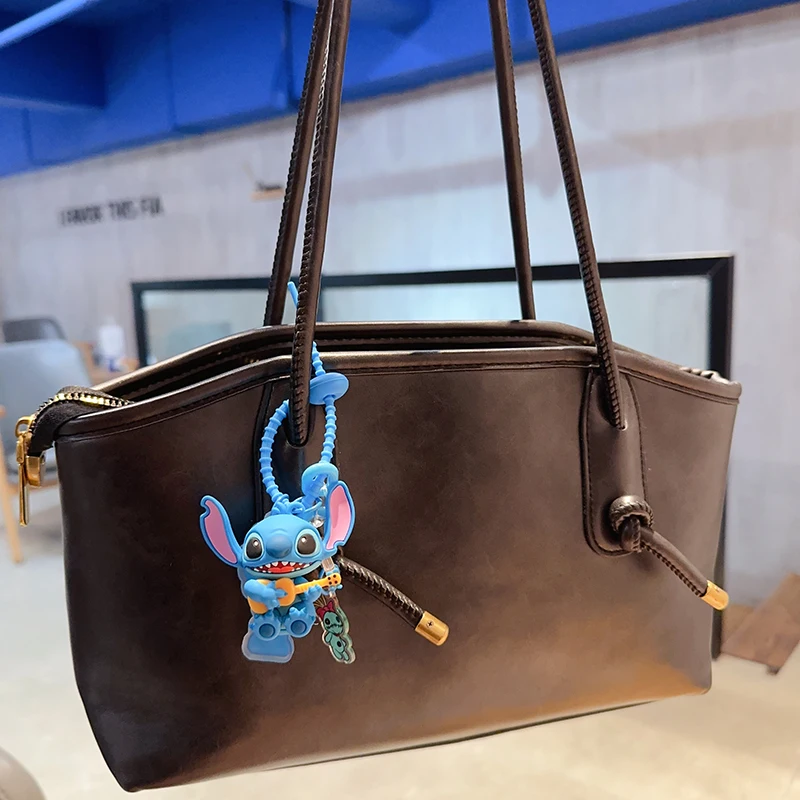 ディズニーステッチ漫画人形キーホルダー、かわいいスクールバッグペンダント、子供の誕生日プレゼント