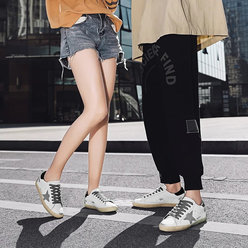 2025 New Couple Sports Shoes, Flat Anti-slip Skateboarding Shoes, Couple Retro Dirty White Shoes, Student Couple Shoes