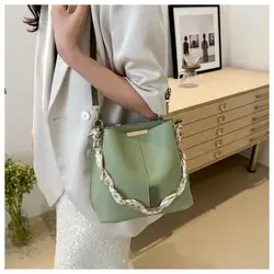 2024 nuova borsa a tracolla dolce tinta unita da donna moda Versatile borsa a secchiello portatile Design di fascia alta borsa a tracolla Casual