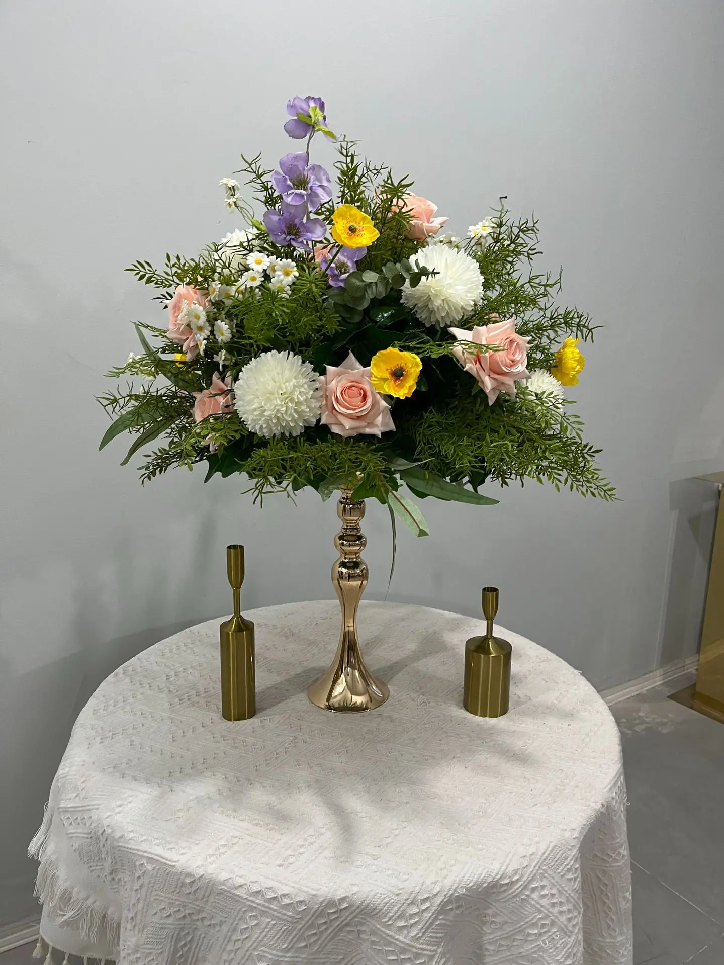 Großhandel Bunte Künstliche Rosen-Grüngut-Blumenkugel Tischdekoration für Hochzeiten, Straßenbegleiter und Schaufenster-Blumendekor – Detail 1
