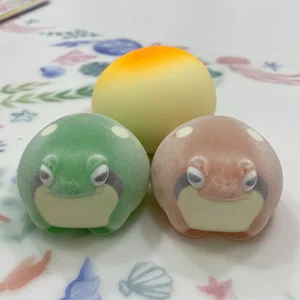 يتدفق الضفدع Gashapon كبسولة اللعب مصغرة لينة لطيف التماثيل Kawaii الدمى الضغط المضادة للإجهاد لينة الإغاثة هدايا عيد ميلاد الأطفال أفضل 12 كبسولة مبيعا Gacha - No6
