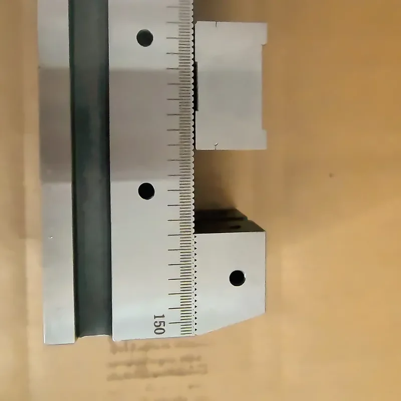 CNC Lathe Steel Multi Station Precision Vise 4pcs Multi Position Vise for Clamping Small Objects