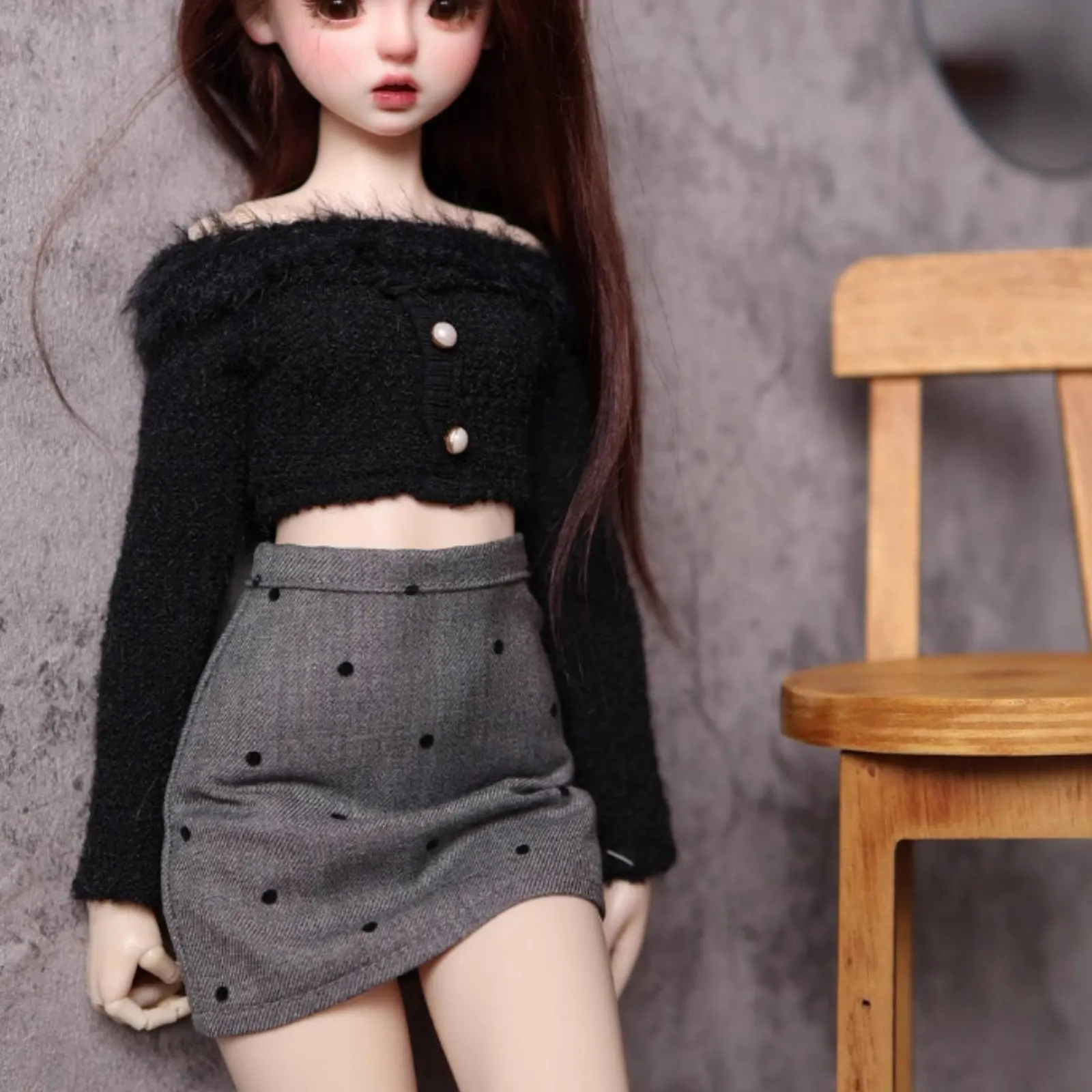 

Pearl Button Doll Blouse Stretchy Material Shoulderless Shoulder Doll Top Winter Look