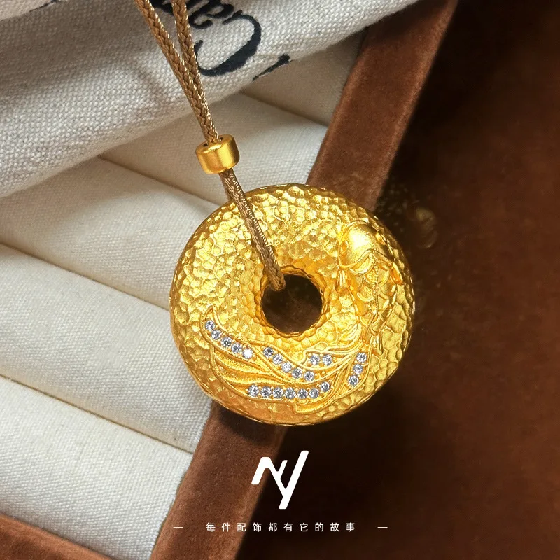 

Real 24k 9999 Retro Ethnic Gold Hollow Dot Diamond Carp Handmade Hammer Pattern Peace Buckle Pendant Sweater Necklace for Women