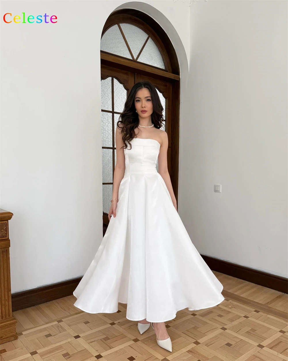 فستان سهرة من الساتان الأبيض على الموضة مخصص، فساتين رائعة بدون حمالات بدون أكمام لحفلات العودة للوطن، فساتين مناسبة خاصة