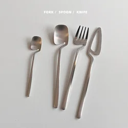 Dinnerware Hollow Out Stainless Steel Fork and Spoon Household Western Tableware Set Salad Fork Dessert Spoon Reusable Cutlery