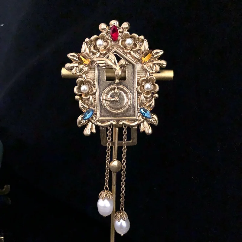 

Vintage European watch brooch with medieval temperament