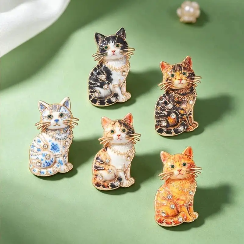 1Pcs Unisex Rhinestone Sitting Kitten Pets Animal Office Casual Brooch Pin Adorable Kitty Cat Brooches For Women
