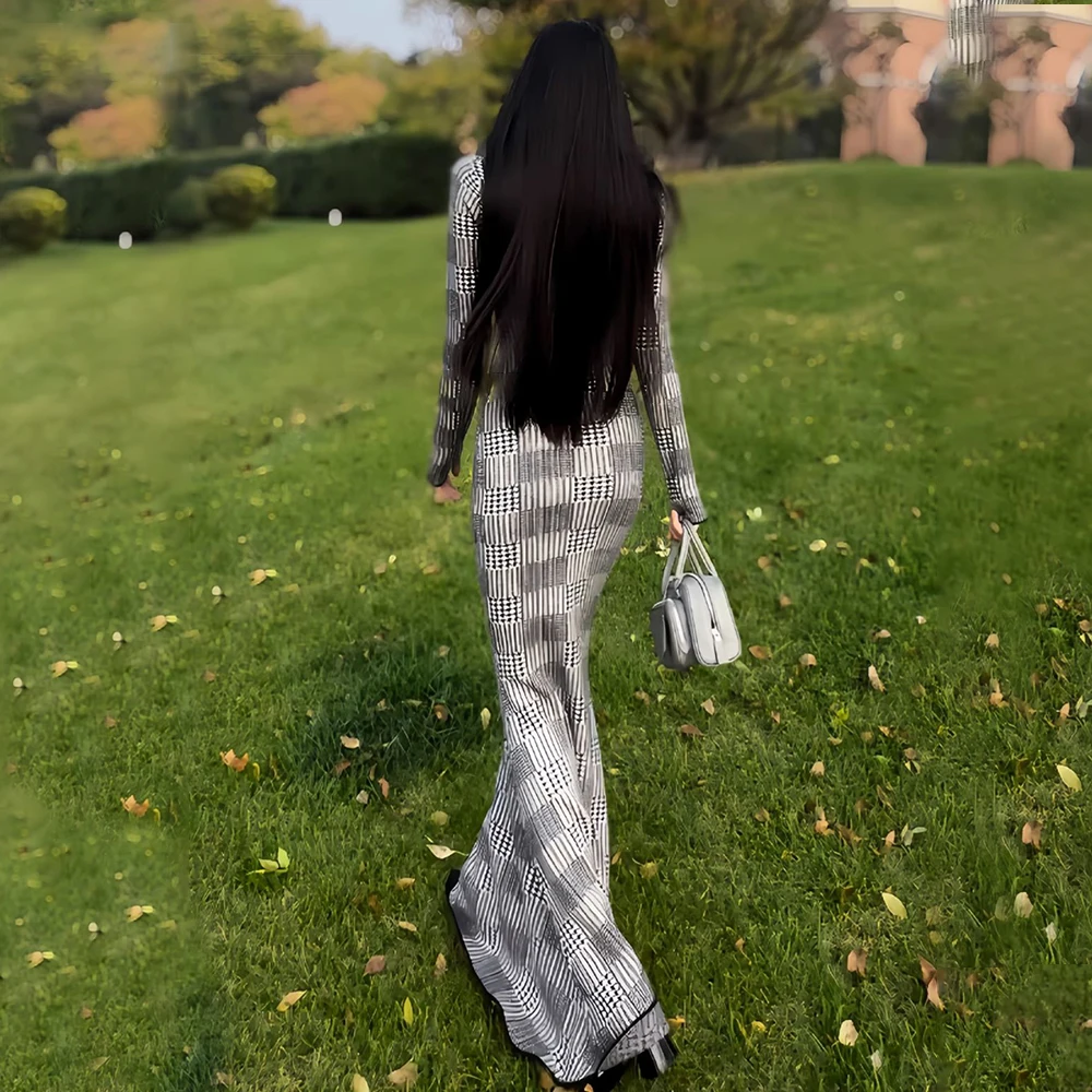 TWOTWINSTYLE Colorblock Slimming Fashion Dresses for Women High Neck Long Neck Patchwork Stripe Dress Female Clothing Style New