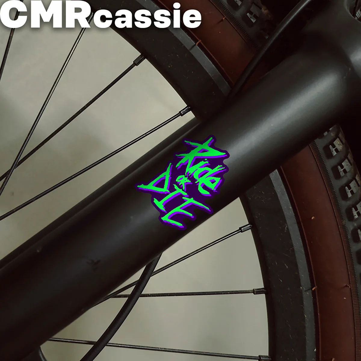 

Multicolor Graffiti Racing Slogan Stickers, Waterproof Decals for Bike Frame & Motorcycle Body