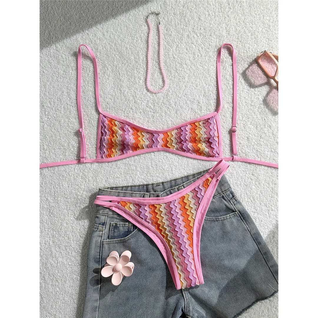 2026 Gestreifter High-Leg-Cut Brasilianischer Bikini Damen-Badeanzug Zweiteiliger Bikini-Set Badebekleidung Badeanzug V8216 – Detail 2