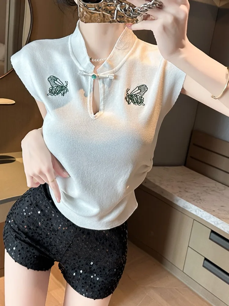 

New Chinese Style Embroidered Short Sleeve T-Shirt Women's Design Hollow out Pure Desire National Style Button Cheo...