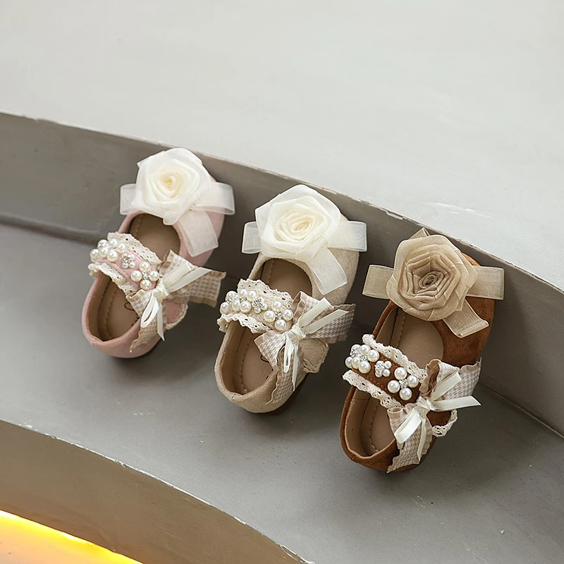 

Элегантные модные туфли принцессы Мэри Джейн для девочек, шикарные детские туфли на плоской подошве с цветочным узором для свадебной вечеринки, детские кожаные туфли с бантом