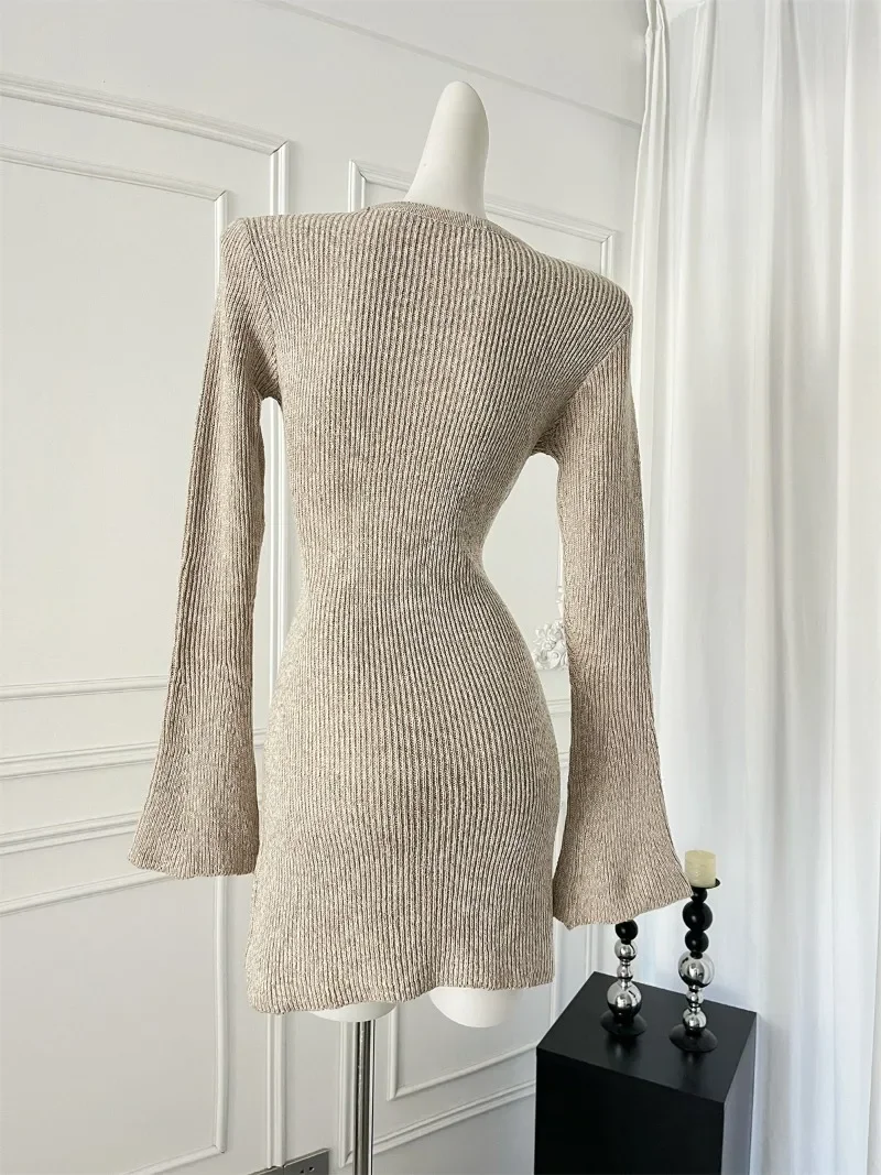 MiiiiX Casual seksowna dekolt w serek krótka sukienka z dzianiny damska sukienka sweterkowa 2024 jesień szczupła wewnętrzna osłona najniższa koszula ubrania damskie