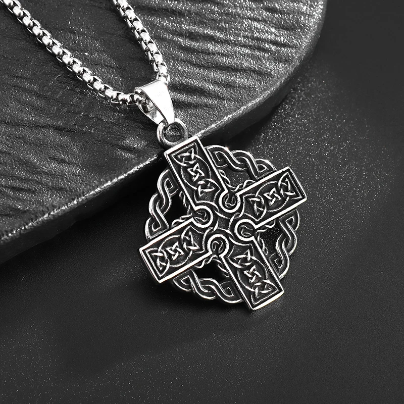 Celtic Cross Necklace for Men Women Vintage Viking Irish Knot Amulet Pendant Lucky Jewelry Gift