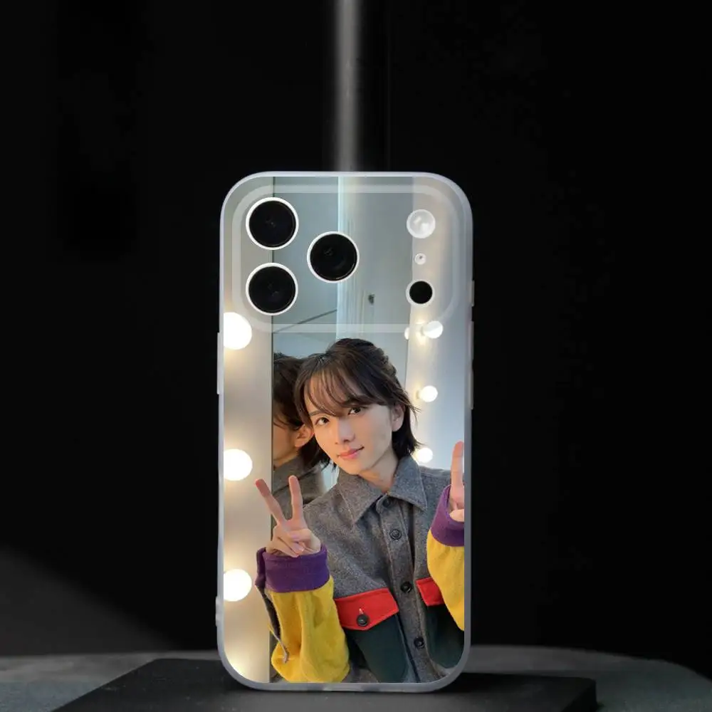 Etui na telefon z motywem aktora R-Rihito I-Itagaki (1) do iPhone'a 17, 16, 15, 14, 13, 12, 11, Pro, Max, Plus, Mini, SE4, E, magnetyczne, kompatybilne z ładowaniem bezprzewodowym Magsafe.