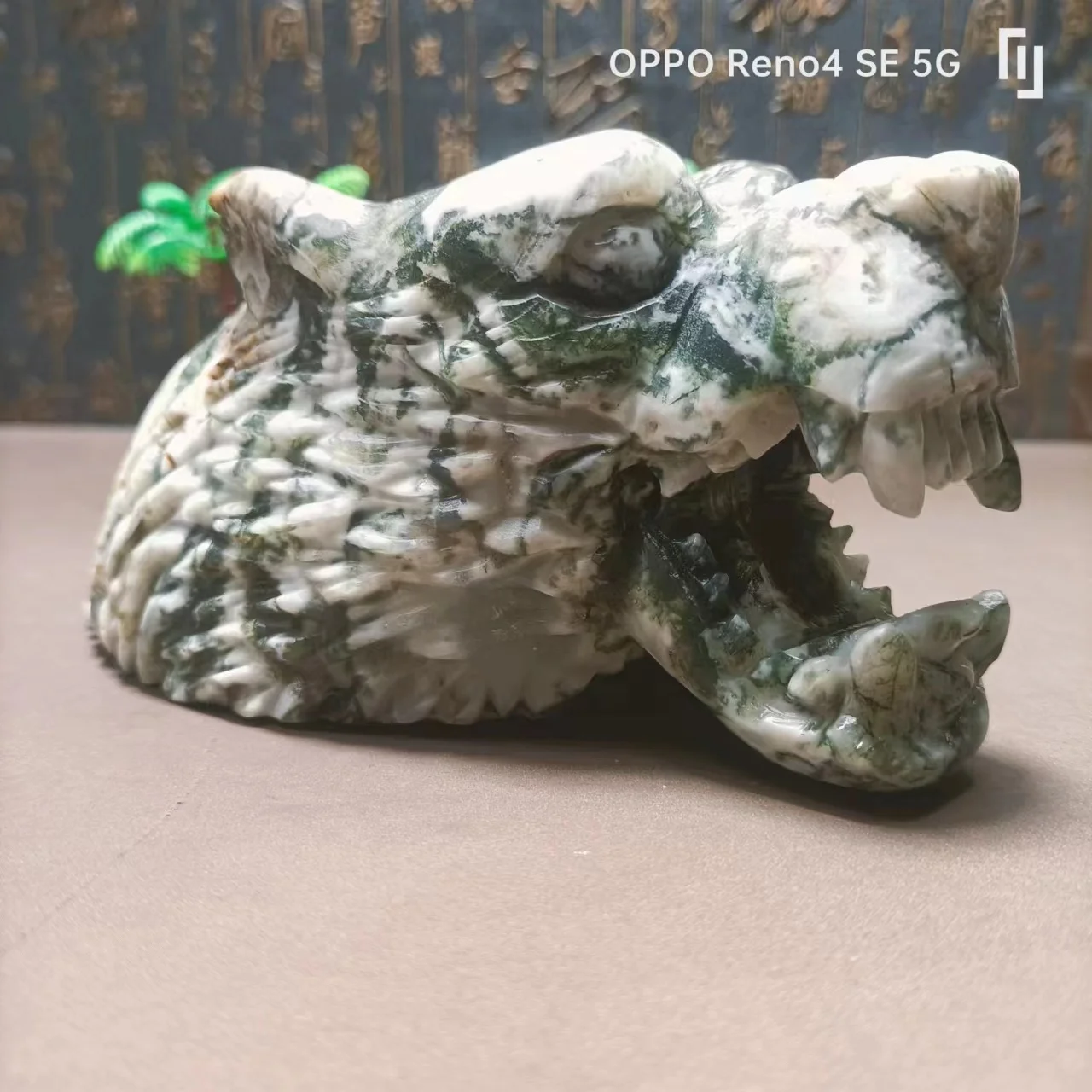 

Натуральное водное растение, агат, геод, кристалл, ручная резная статуя головы волка, Череп, кварцевый драгоценный камень, украшение для дома, подарки и методы