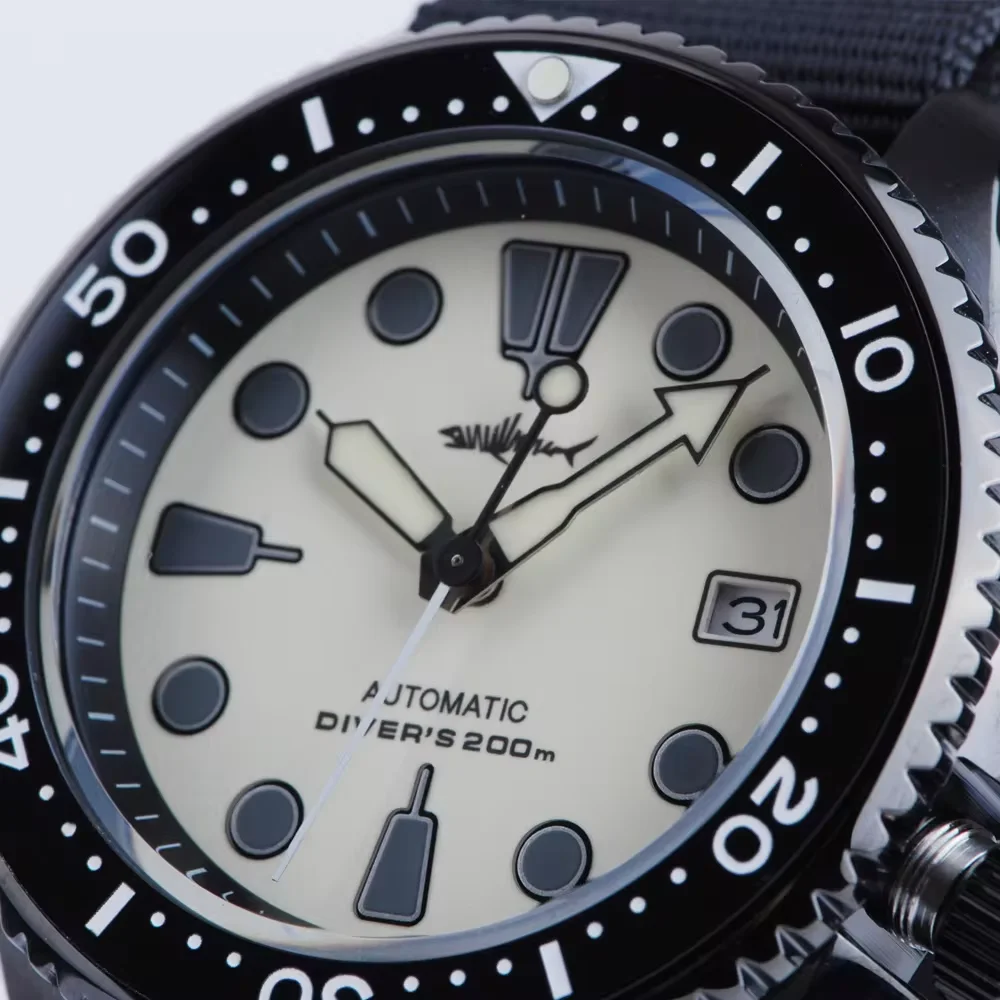 Heimdallr Men's SKX007 Diving Watch Sapphire Black PVD Plated Stainless Case Japan NH35 Automatic Movement 200M Water Resistance