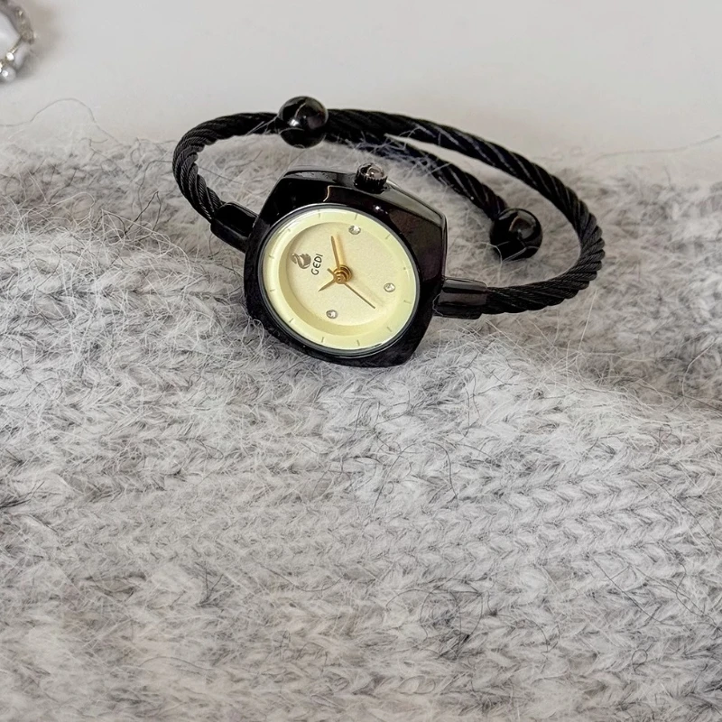 

Womens Watches for Small Wrists Quartz Watch Bangle Bracelet Style Steel Orologio Ladies Luxury Wristwatch Diamond Clock