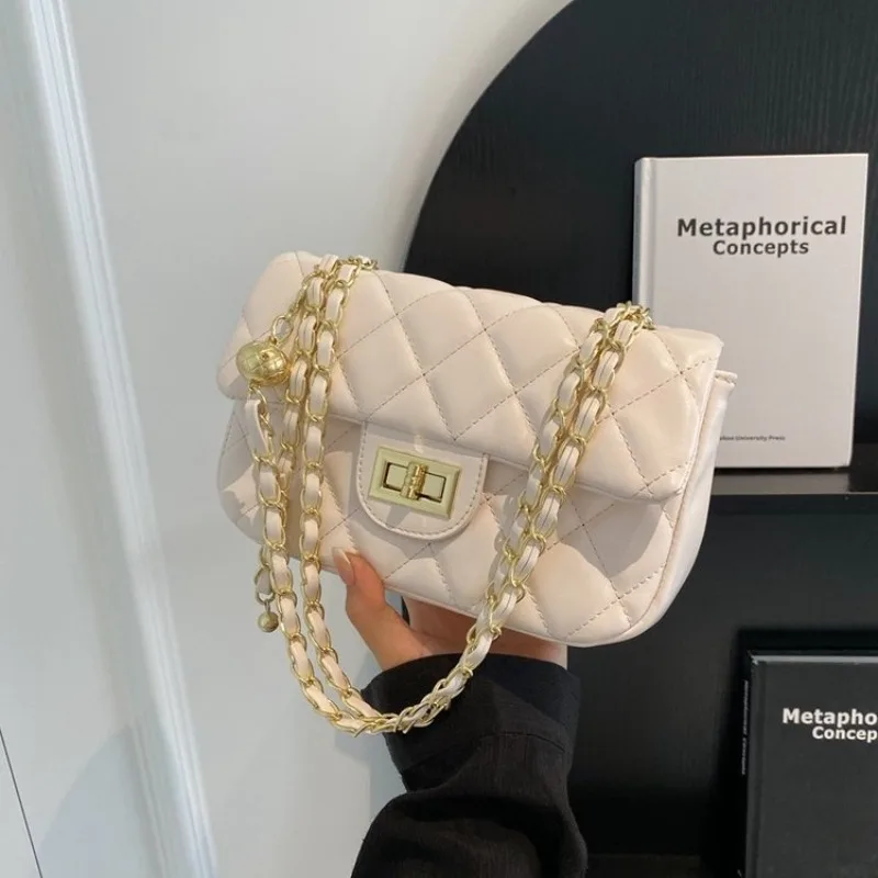 

Minimalist Crossbody Phone Bag For Women Small Shoulder Handbag Compact Design For Carrying Essentials Hands Free