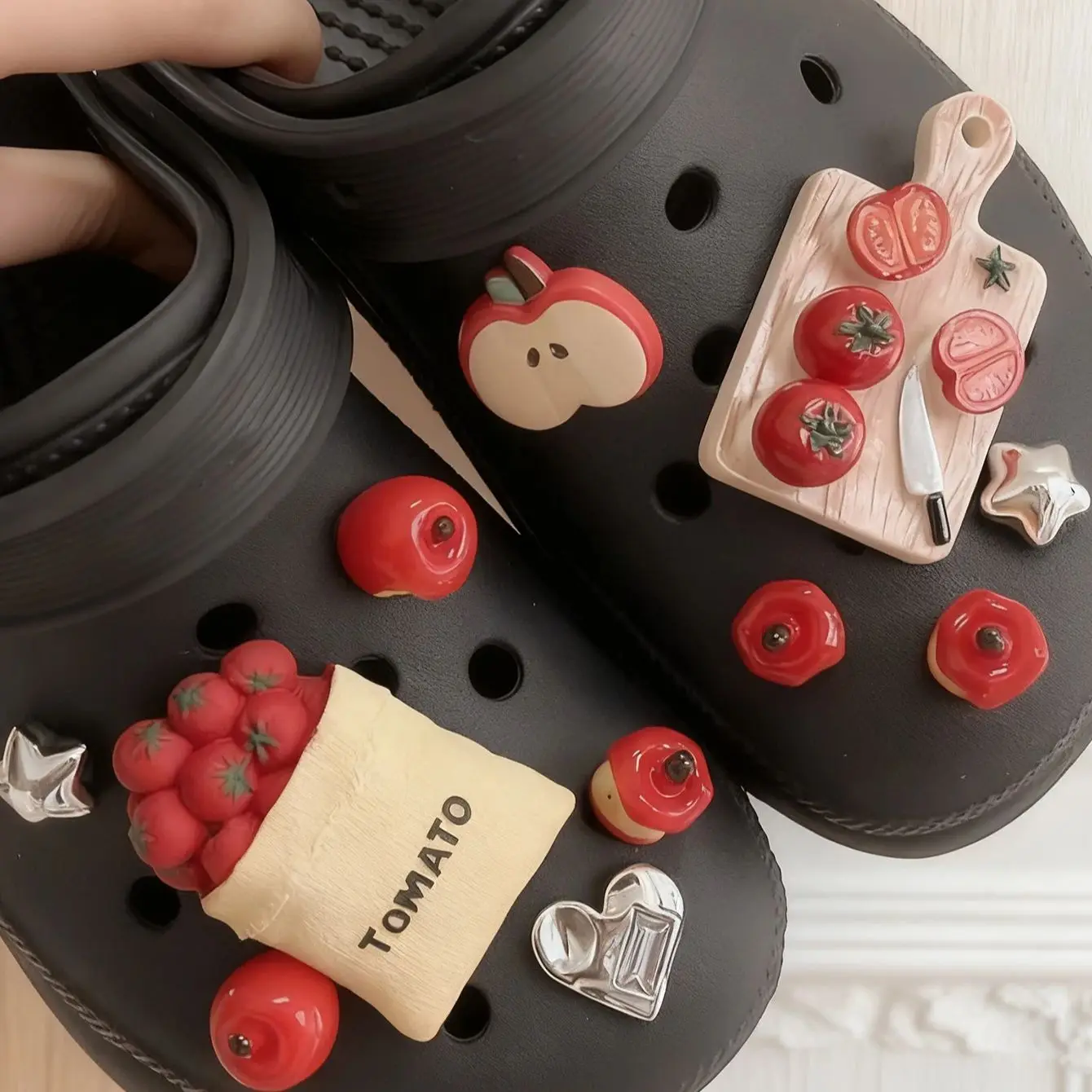 

9pcs/set Creative INS Style Cute Shoe Accessories Tomatoes Srtificial Fruit for Shoes Decor Sets for Girls Birthday Gifts