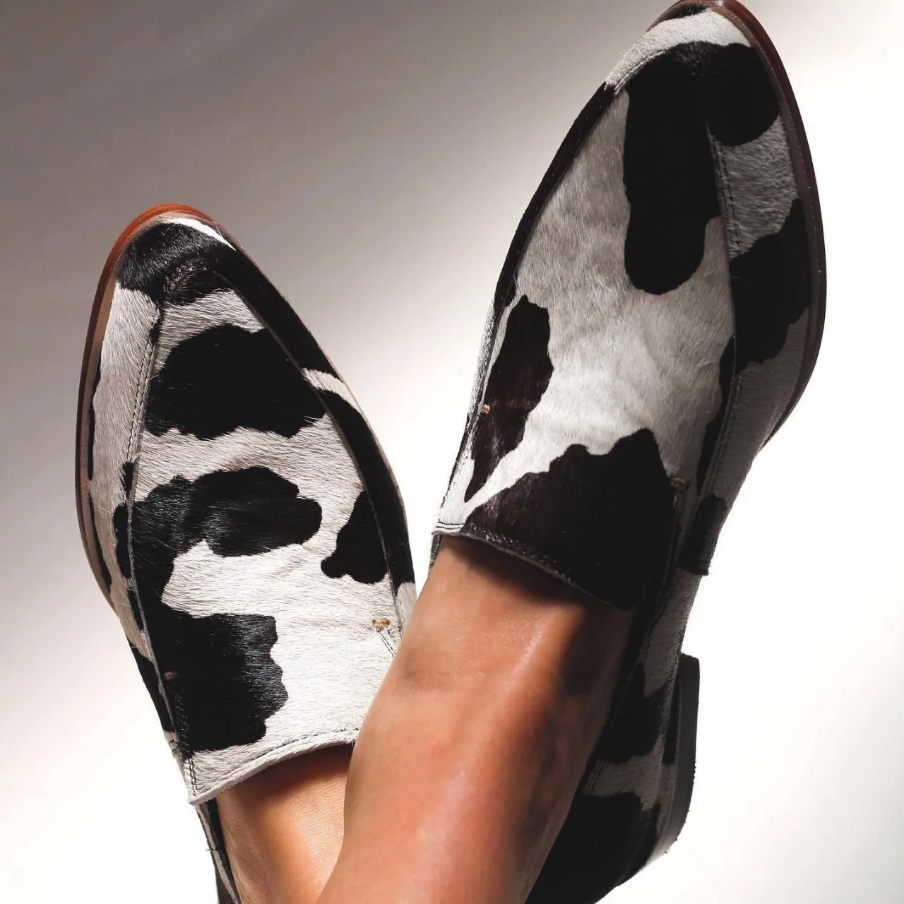 

Cross-border Foreign Trade Models, New Products Spring 2026, Pointed 34-43 Shallow Cow Pattern Casual Single Shoes Women
