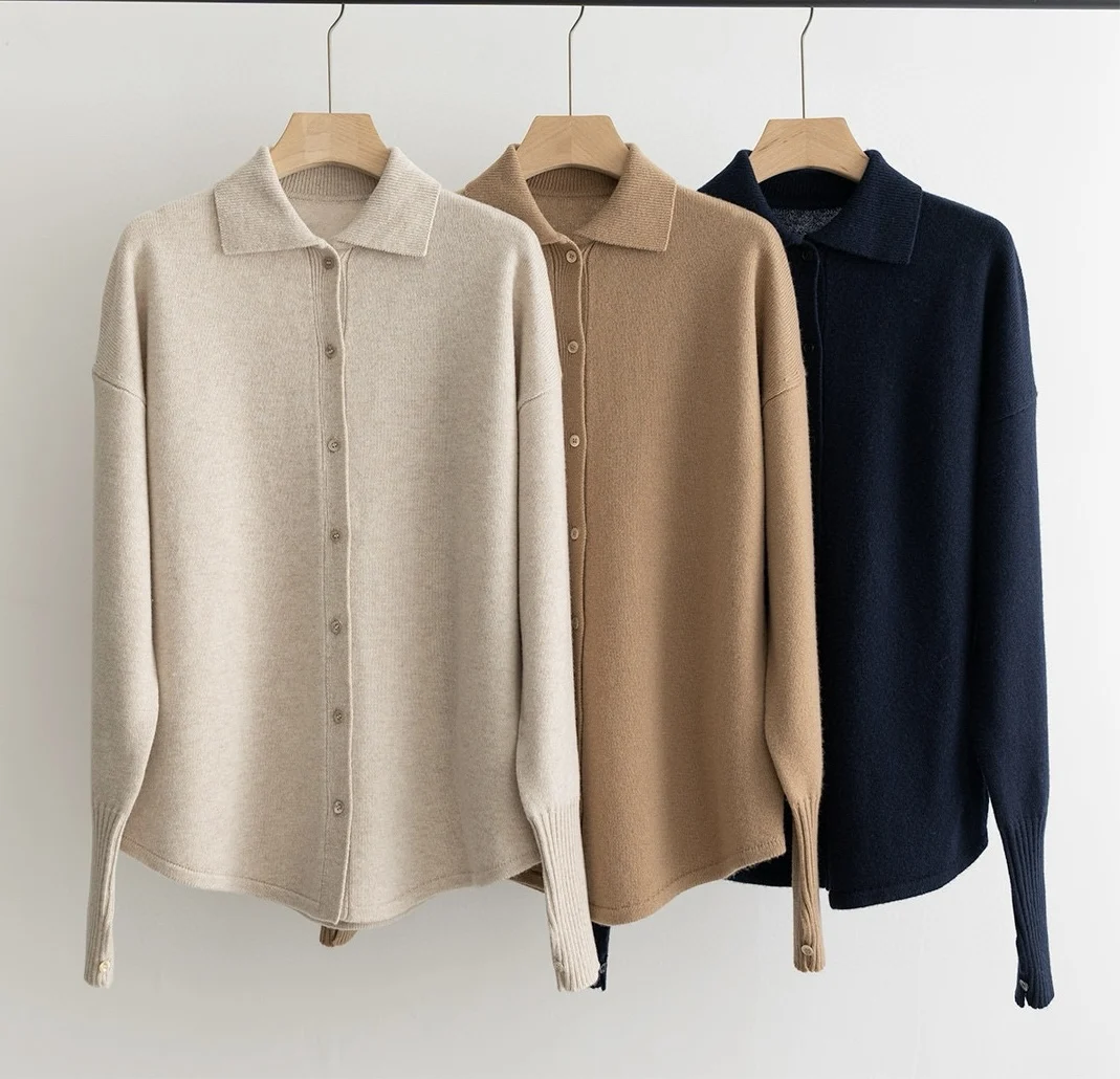 

100% cashmere polo neck knitted sweater