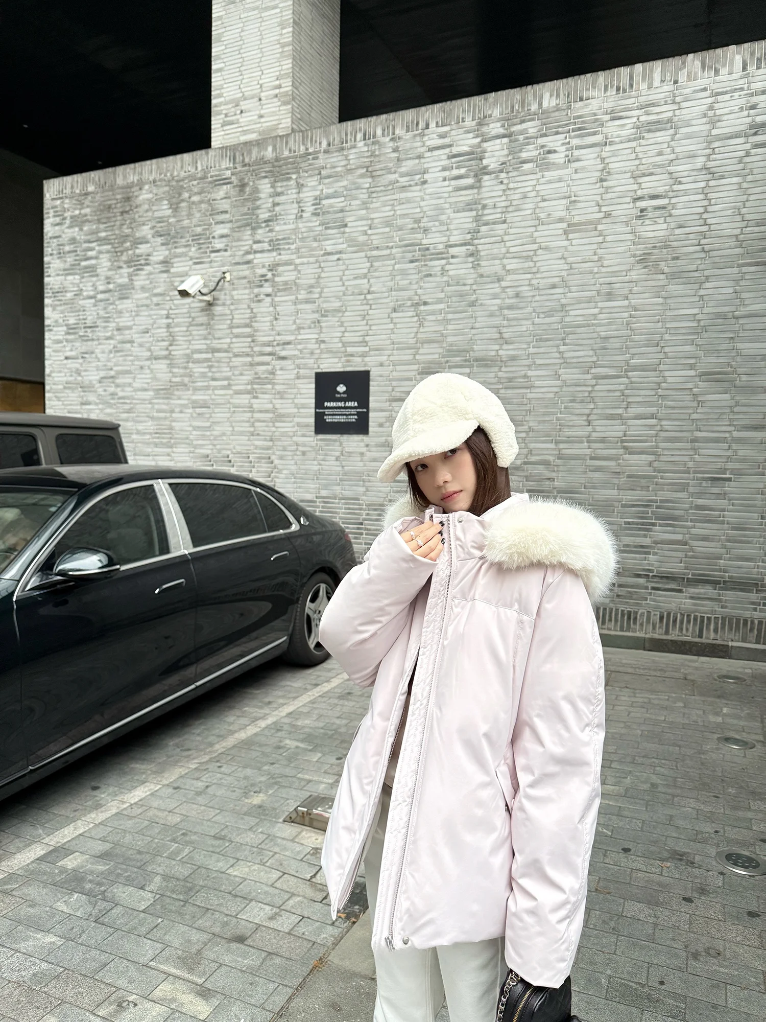 

Пуховик Y Studio Warm Snow Overture светло-розового цвета с капюшоном и меховым воротником, женское повседневное пальто из белого пуха