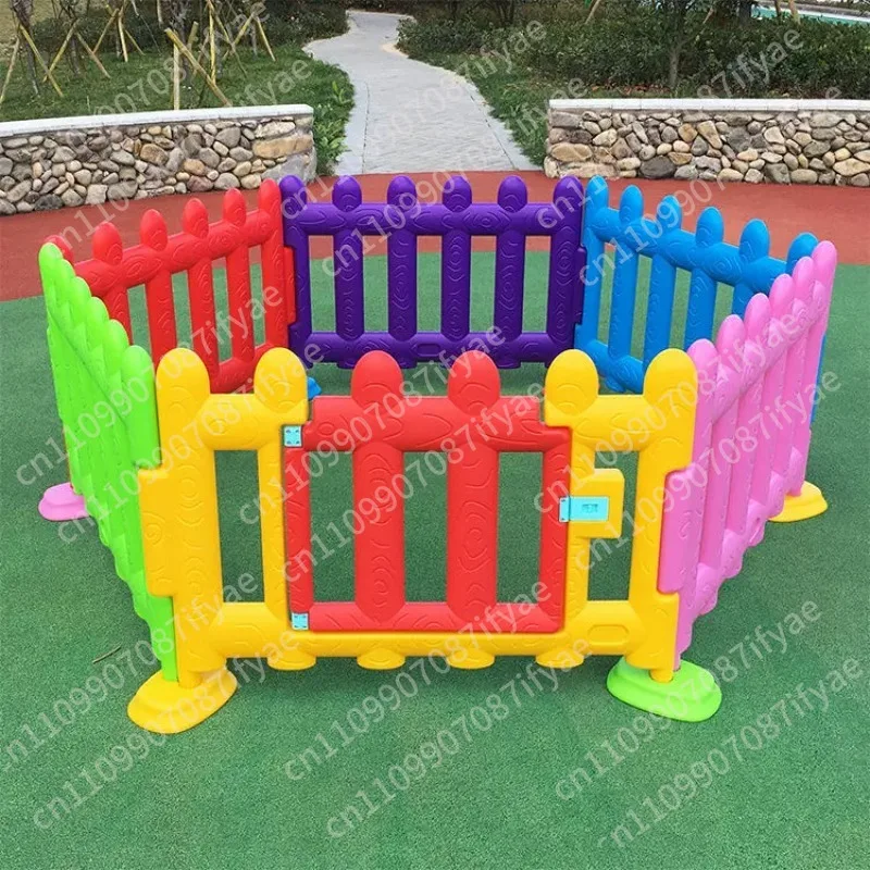 Amusement park multi-angle fence Plastic game fence Children's railing Children's guardrail Kindergarten fence Outdoor