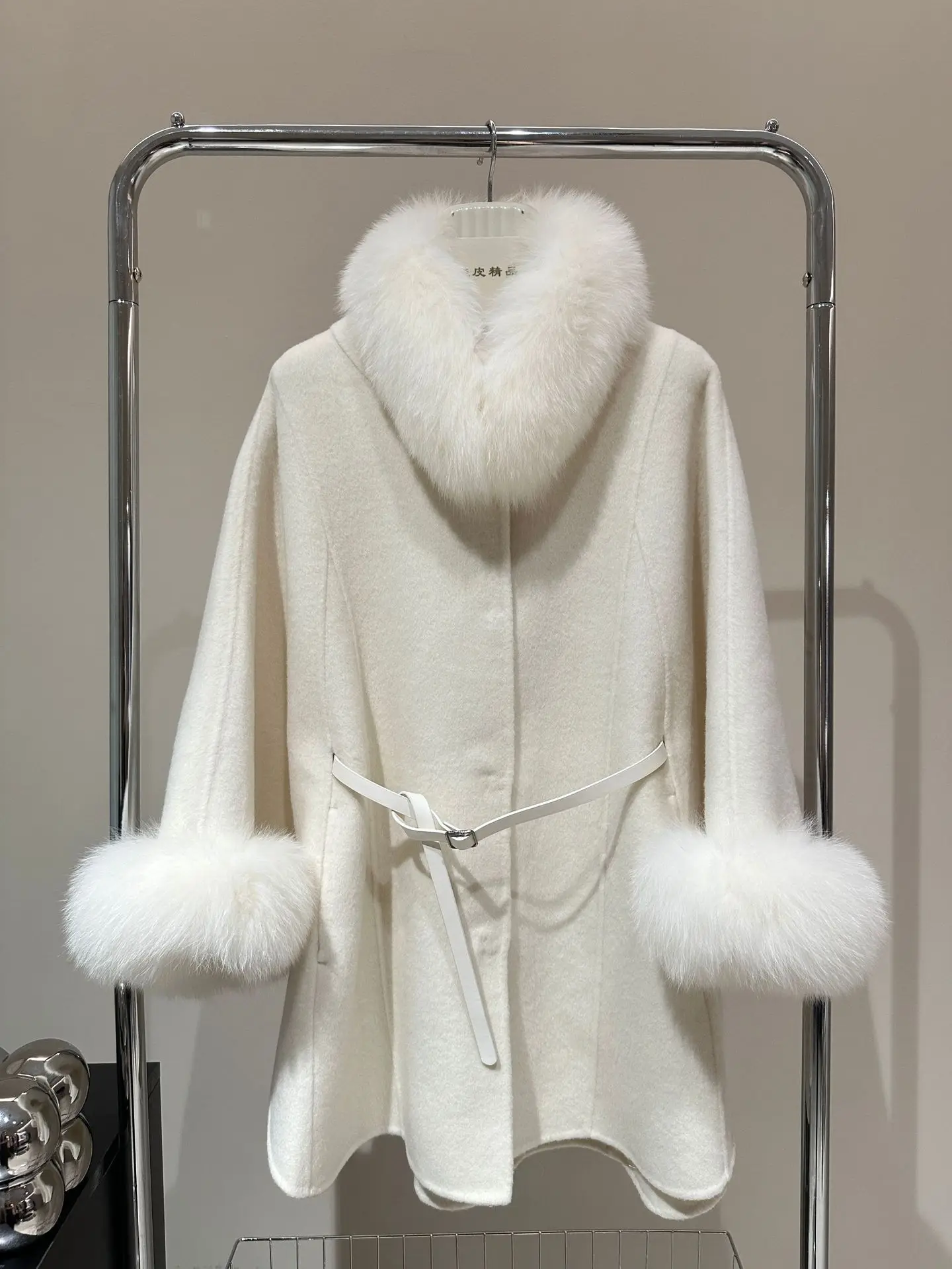 Nuova moda femminile due lati Cashmere Poncho di lusso Streetwear donna pelliccia di volpe O collo allentato lungo maniche Dolman cappotto con cintura