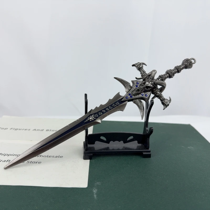 월드 오브 워크래프트 Frostmourne 검 장난감 모델 - 22cm(8.66in) 아연 합금, WoW 팬에게 적합, 액션 피규어 무기 액세서리