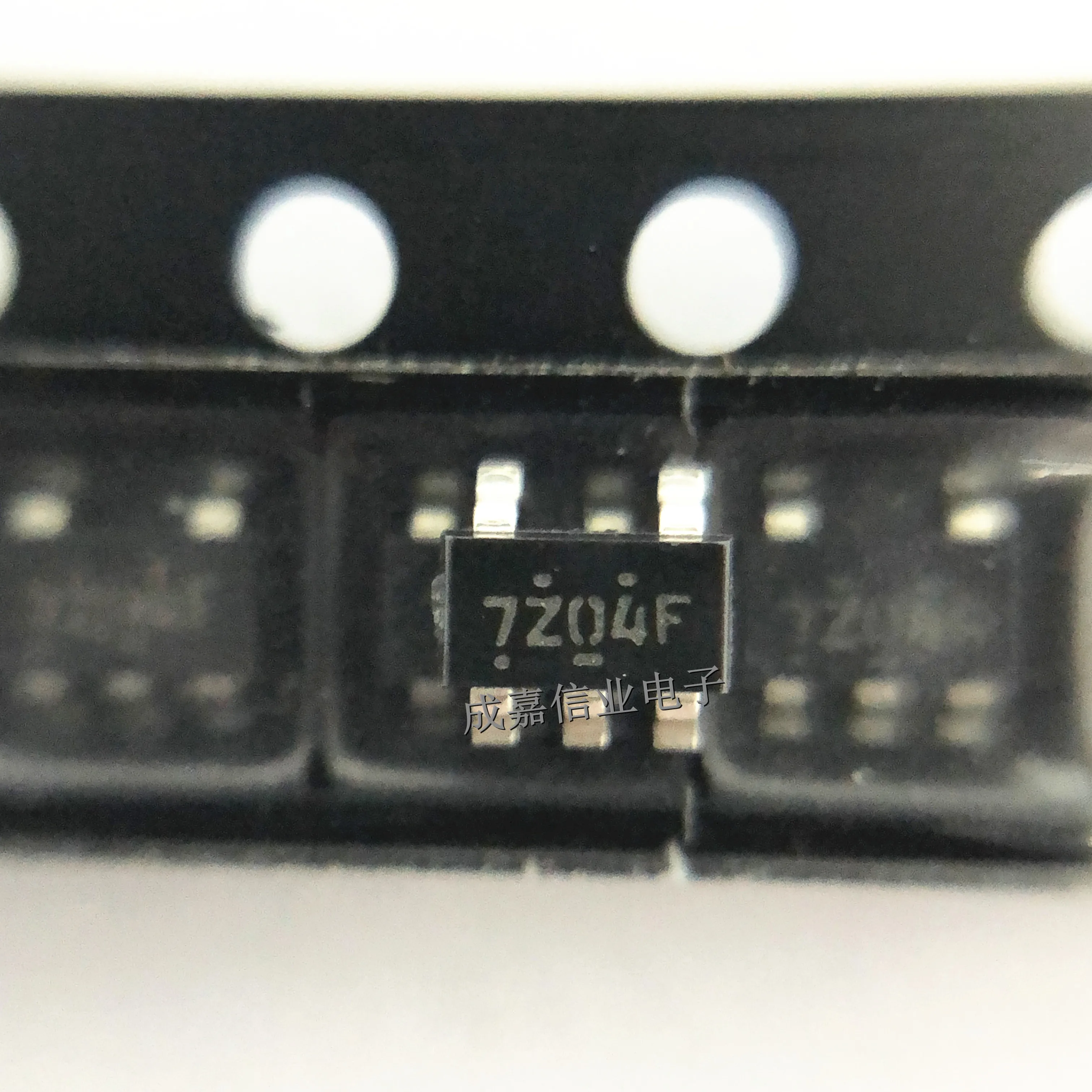 

10pcs/Lot NC7SZ04M5X SOT-23-5 MARKING;7Z04 Inverter 1-Element CMOS 1.65 V to 5.5 V Operating Temperature:- 40 C-+ 85 C