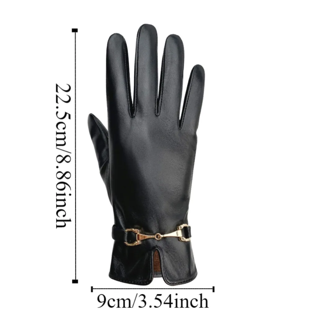 سلسلة الموضة قفازات كاملة الأصابع PU سميكة النساء قفازات جلدية يندبروف رشاقته قفازات شاشة اللمس في الهواء الطلق