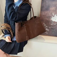 Sac fourre-tout Vintage décontracté, nouveau sac à main de grande capacité, sac sous les bras populaire européen et américain, sacs de banlieue en Pu de haute qualité, offre spéciale 3